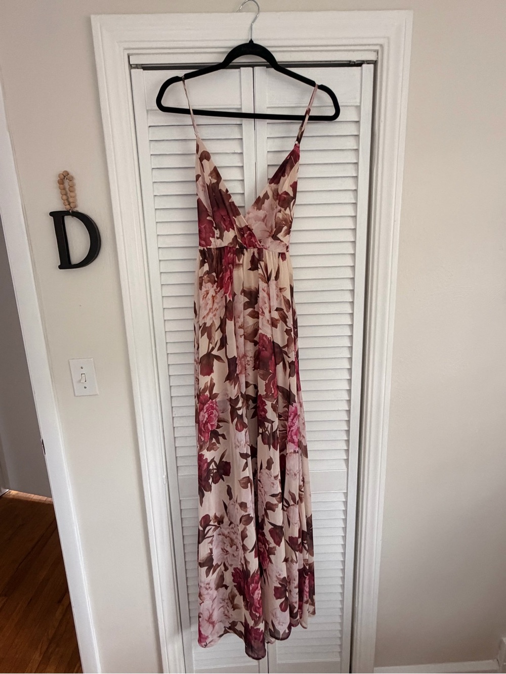 Express Floral V-Neck Spaghetti Strap Maxi Dress - Pink & Cream